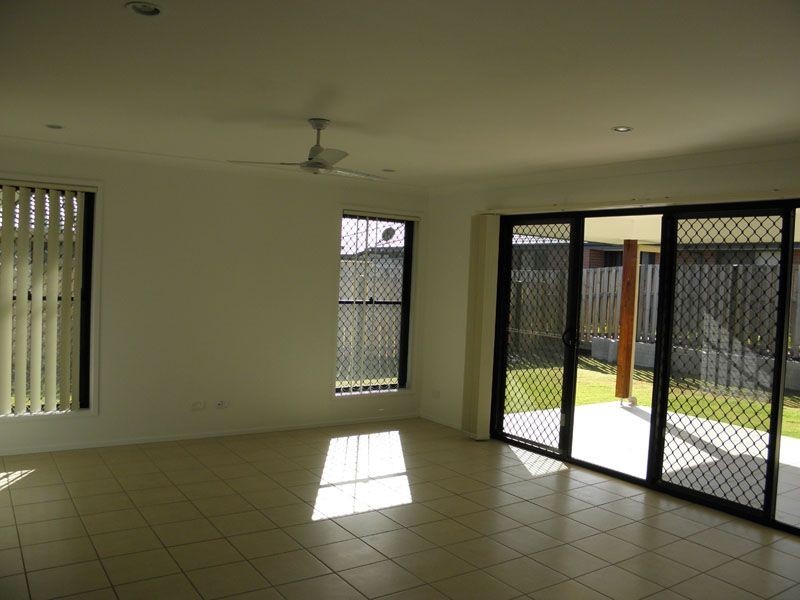 44 Peacherine Circuit, Bellmere QLD 4510