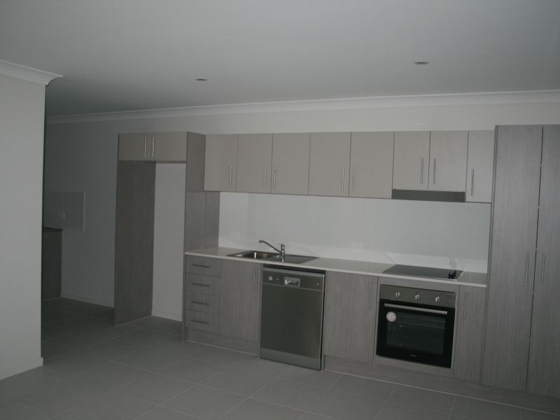 16b Baxter Crescent, Caboolture QLD 4510
