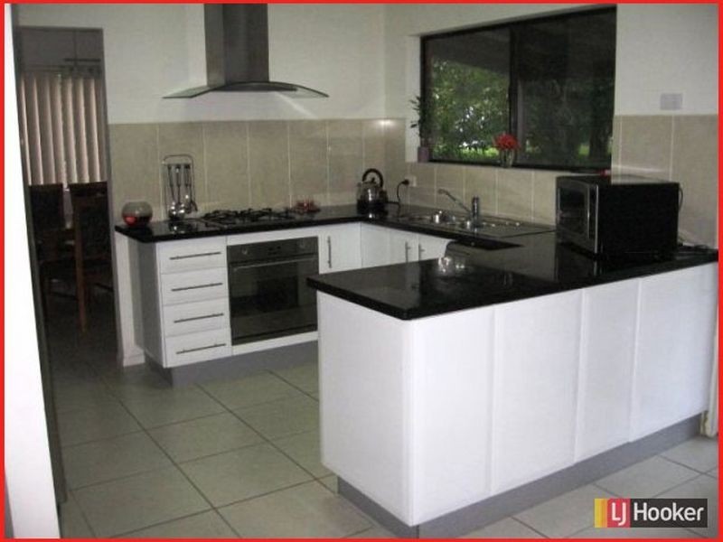 260 Peachester Road, Beerwah QLD 4519