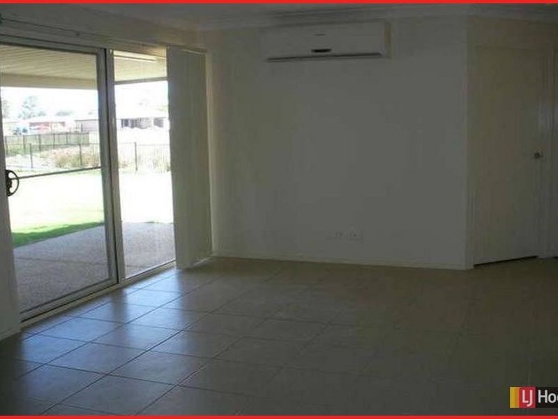 11 Dear Place, Bellmere QLD 4510