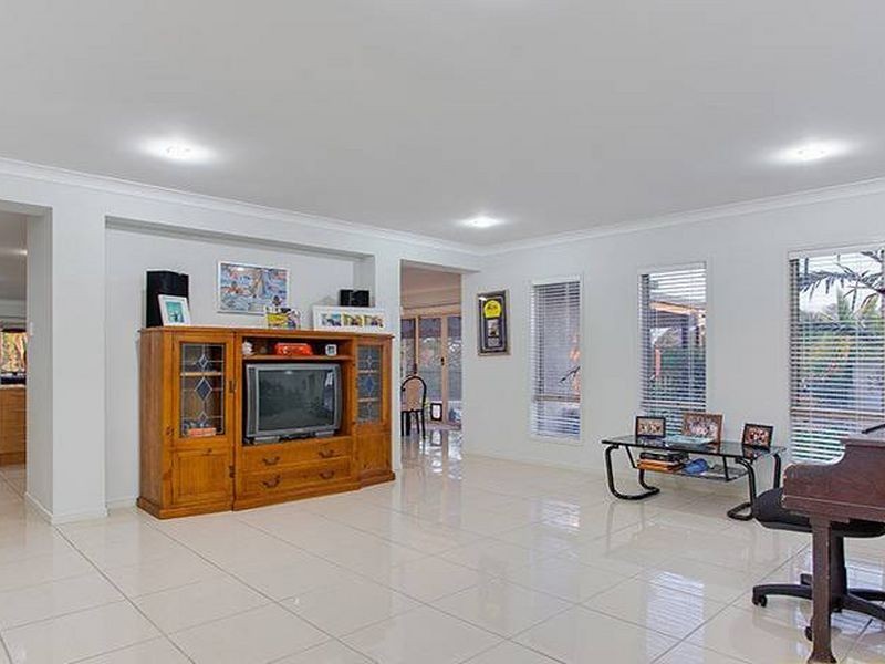 13 Moloney Place, Bellmere QLD 4510