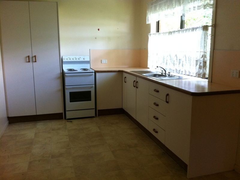 95 Oakey Flat Road, Morayfield QLD 4506