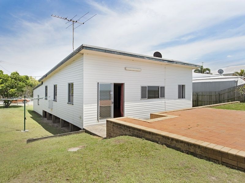133 Biggs Avenue, Beachmere QLD 4510
