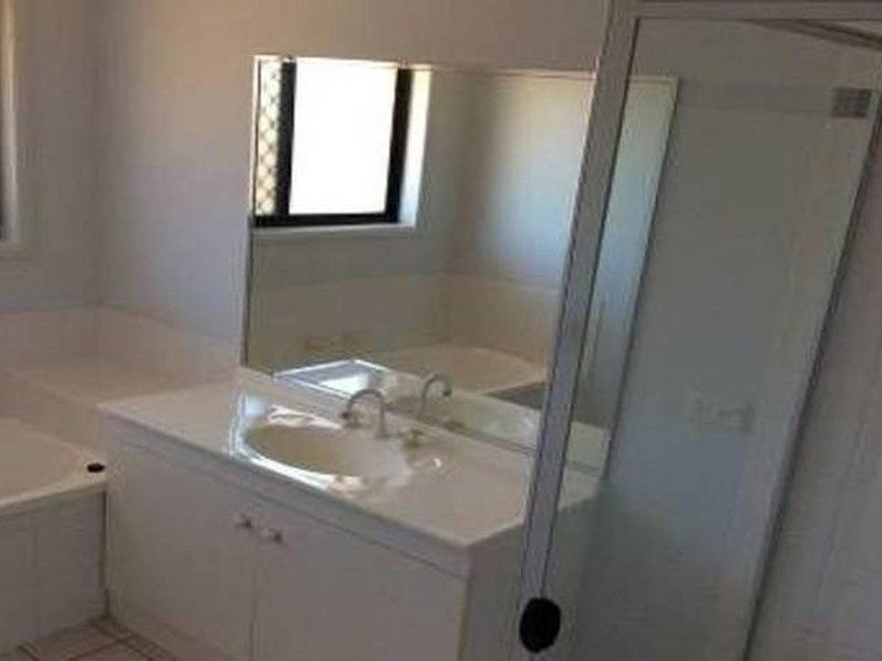 34 Schofield Circuit, Caboolture QLD 4510