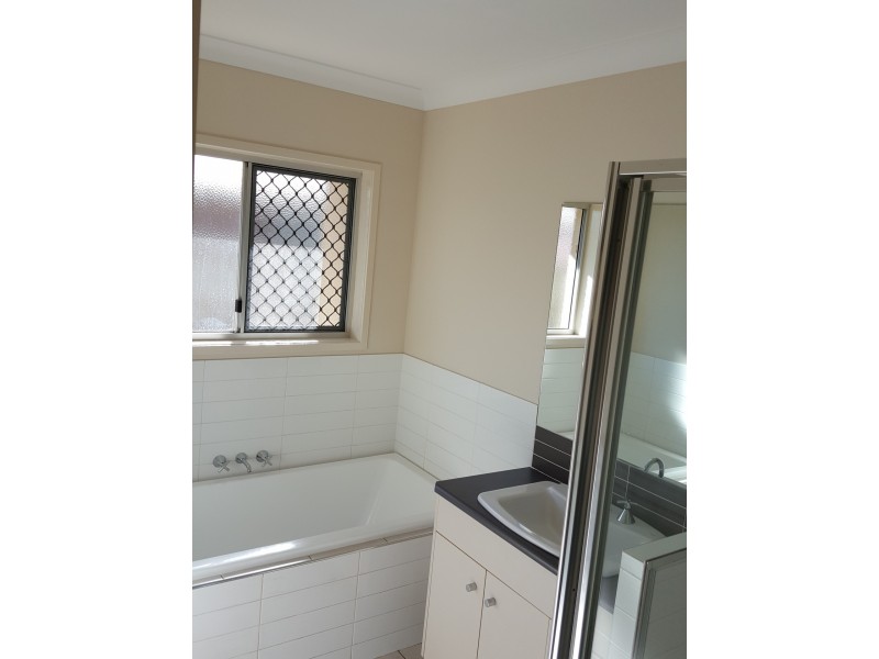 4 Willowleaf Circuit, Upper Caboolture QLD 4510