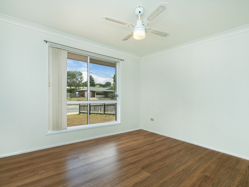 24 Cresthaven Drive, Morayfield QLD 4506