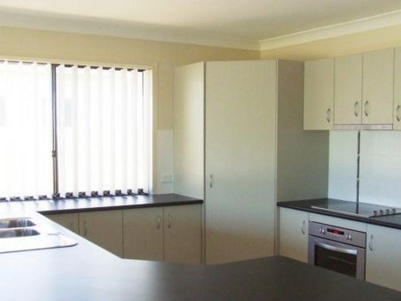 55 Sandheath Place, Ningi QLD 4511