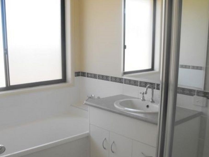 55 Sandheath Place, Ningi QLD 4511