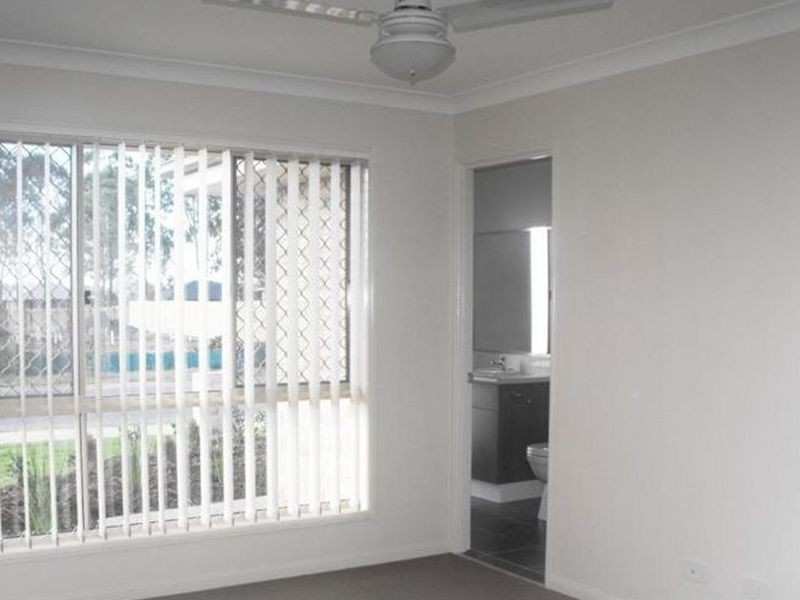 35 Renmark Crescent, Caboolture South QLD 4510