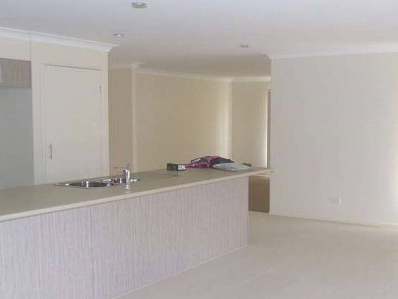 14 Treefrog Street, Ningi QLD 4511