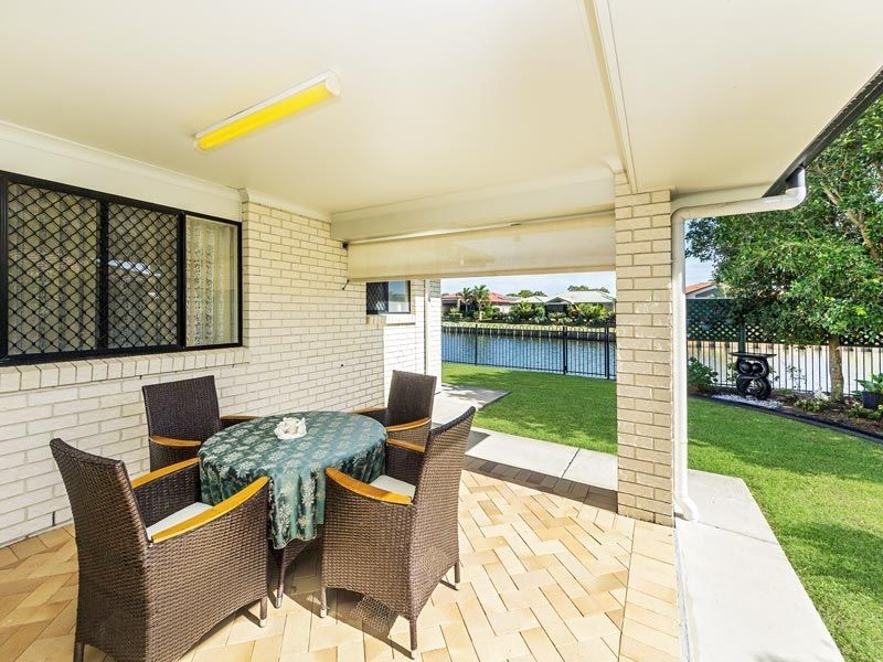 62 Biggs Avenue, Beachmere QLD 4510