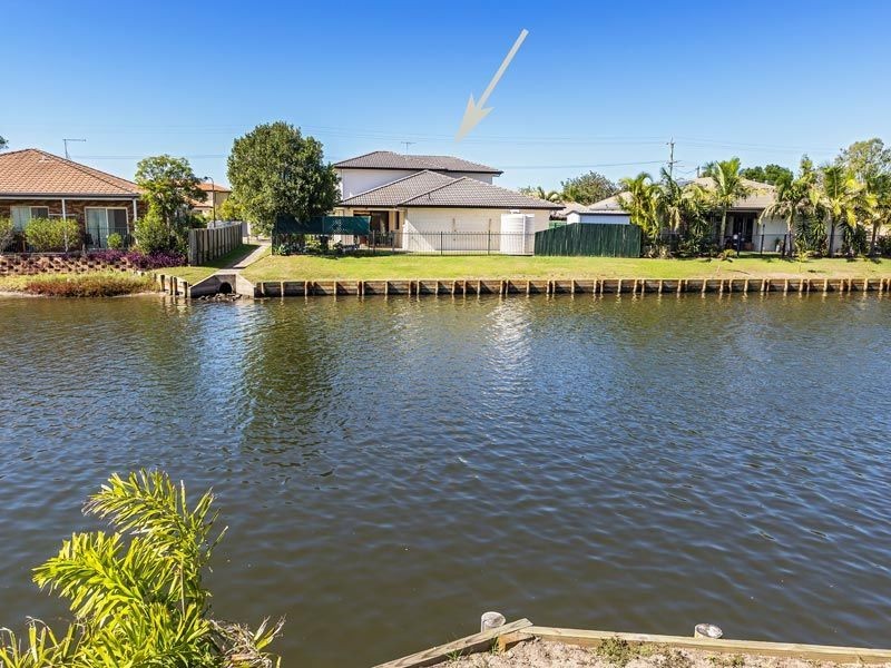 62 Biggs Avenue, Beachmere QLD 4510