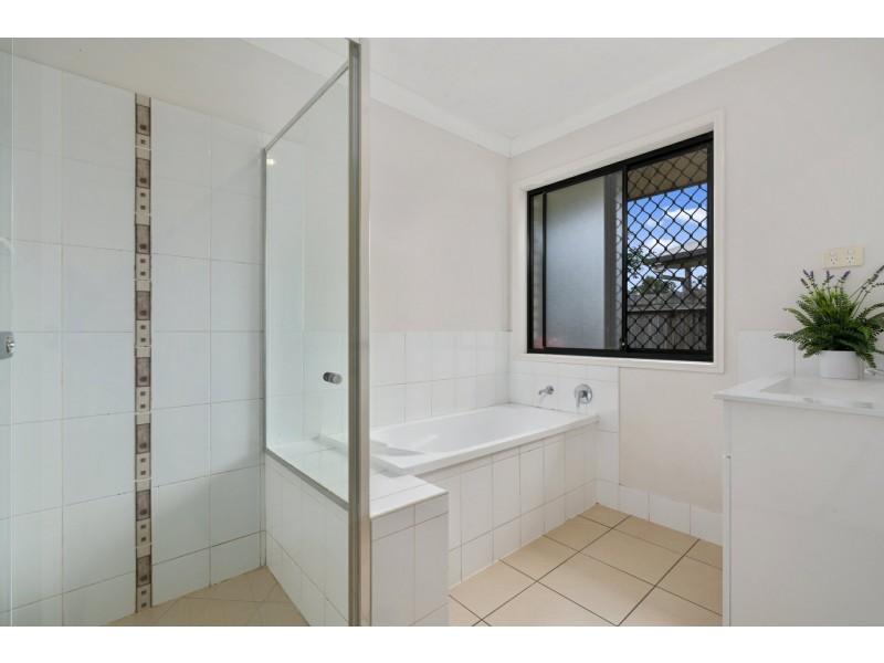 90 Pauls Road, Upper Caboolture QLD 4510