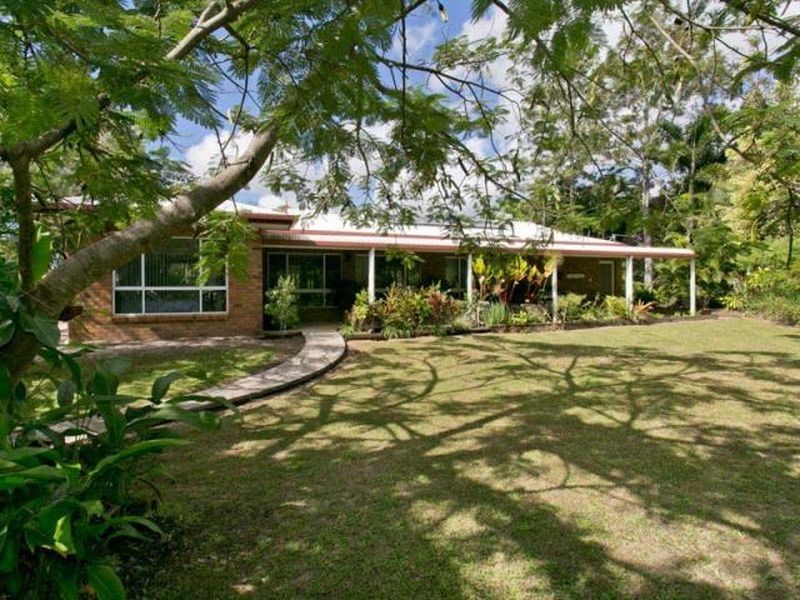 68 Hall Road, Elimbah QLD 4516