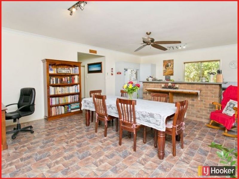 68 Hall Road, Elimbah QLD 4516