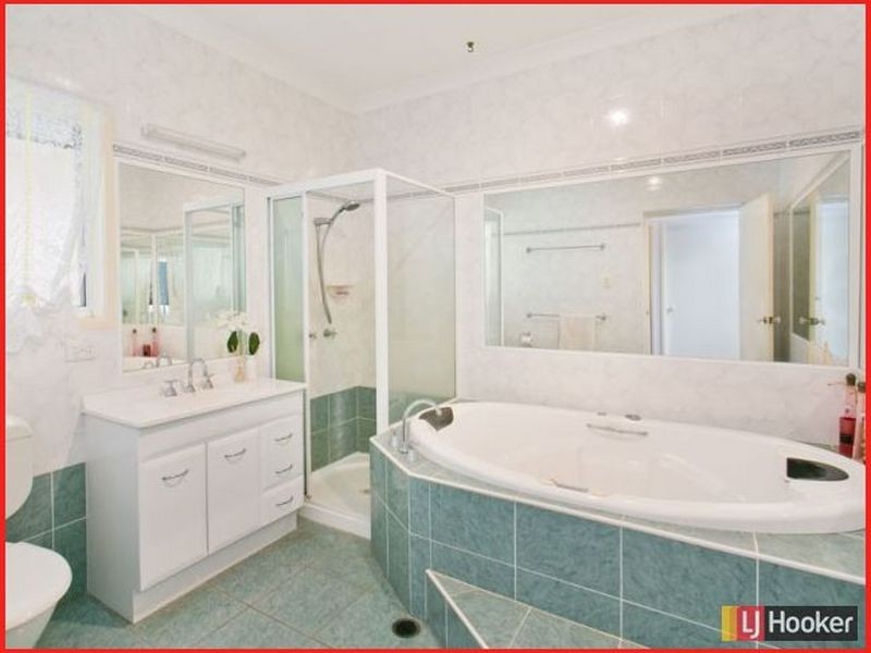 68 Hall Road, Elimbah QLD 4516