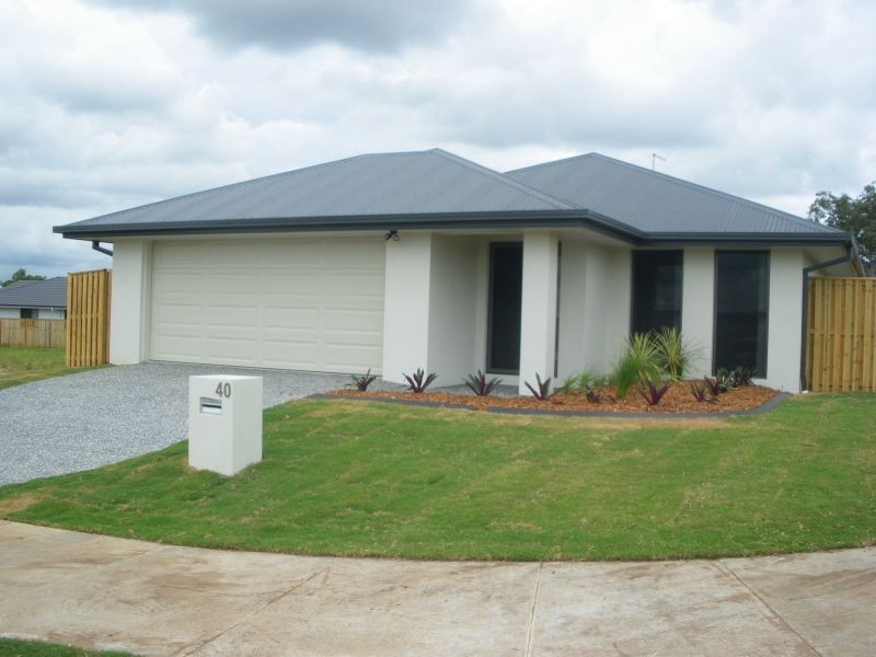 40 Diane Parade, Kallangur QLD 4503