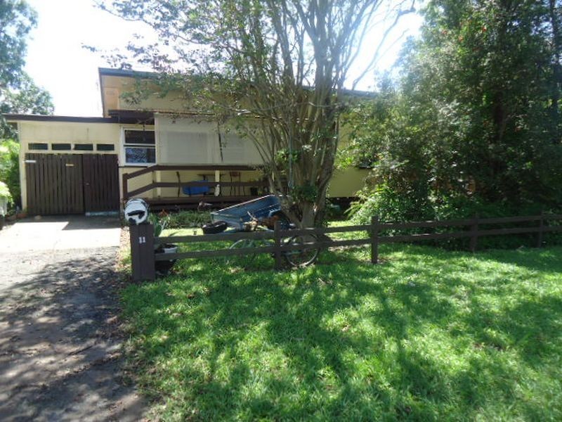 11 Dennis Street, Caboolture QLD 4510