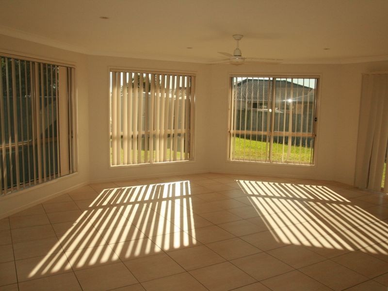 17 Fenton Court, Caboolture QLD 4510