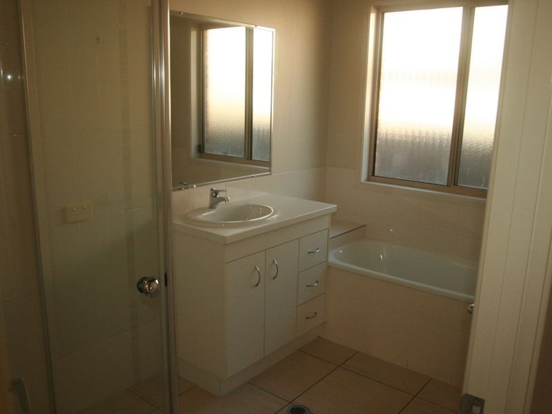 17 Fenton Court, Caboolture QLD 4510