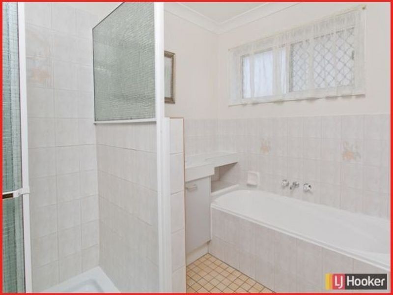 1/4 Lyndal Court, Morayfield QLD 4506