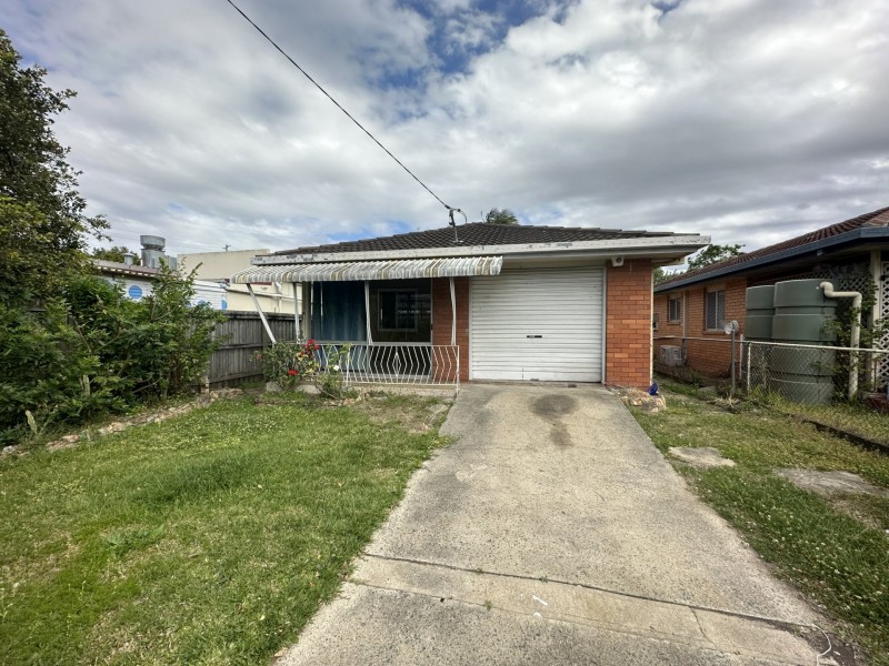 2 Domnick Street, Caboolture South QLD 4510