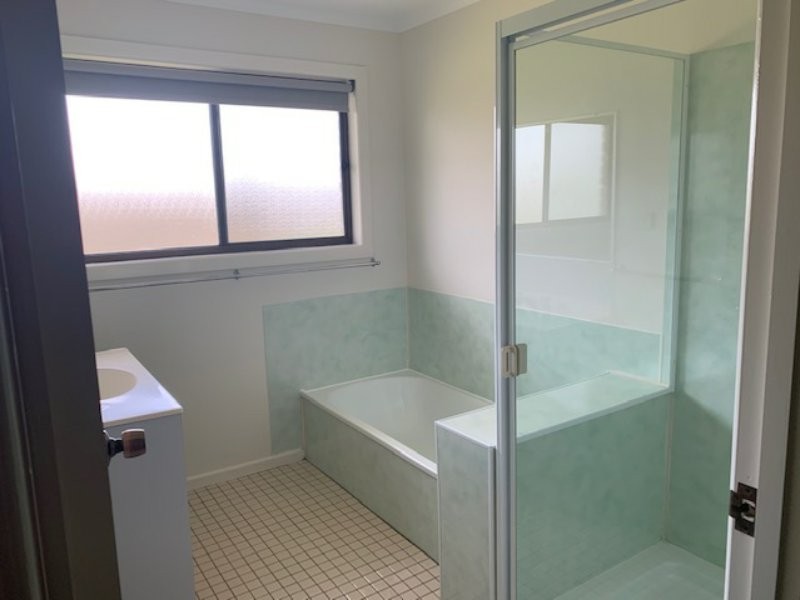 101 Oakey Flat Road, Morayfield QLD 4506