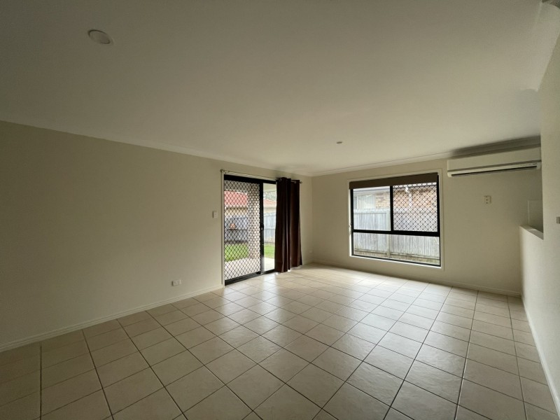 27 Renmark Crescent, Caboolture South QLD 4510