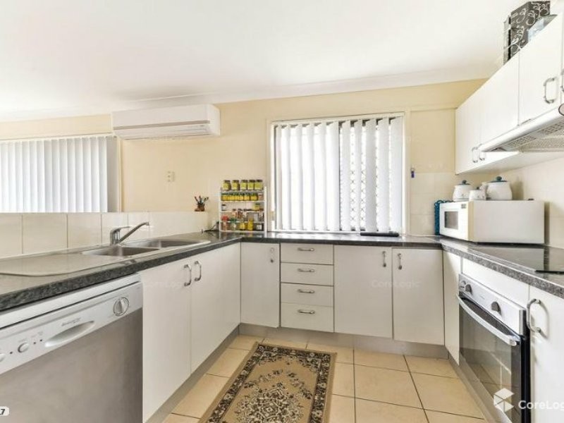 27 Renmark Crescent, Caboolture South QLD 4510