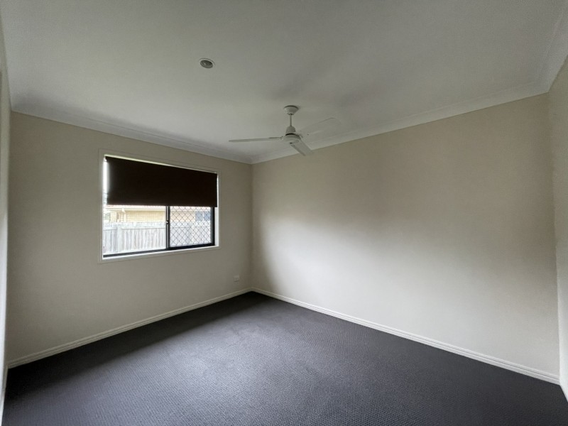 27 Renmark Crescent, Caboolture South QLD 4510