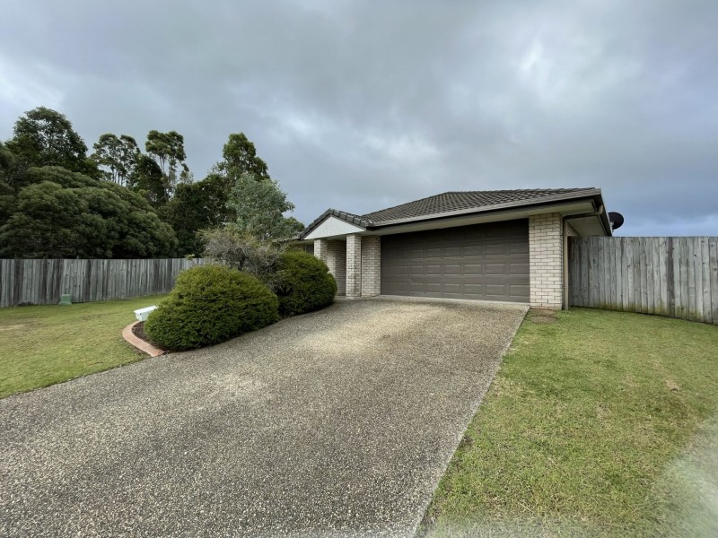 32 Fernbrook Drive, Morayfield QLD 4506