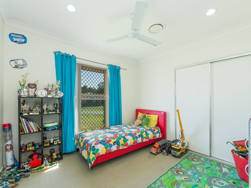 5 Silverbirch Court, Upper Caboolture QLD 4510