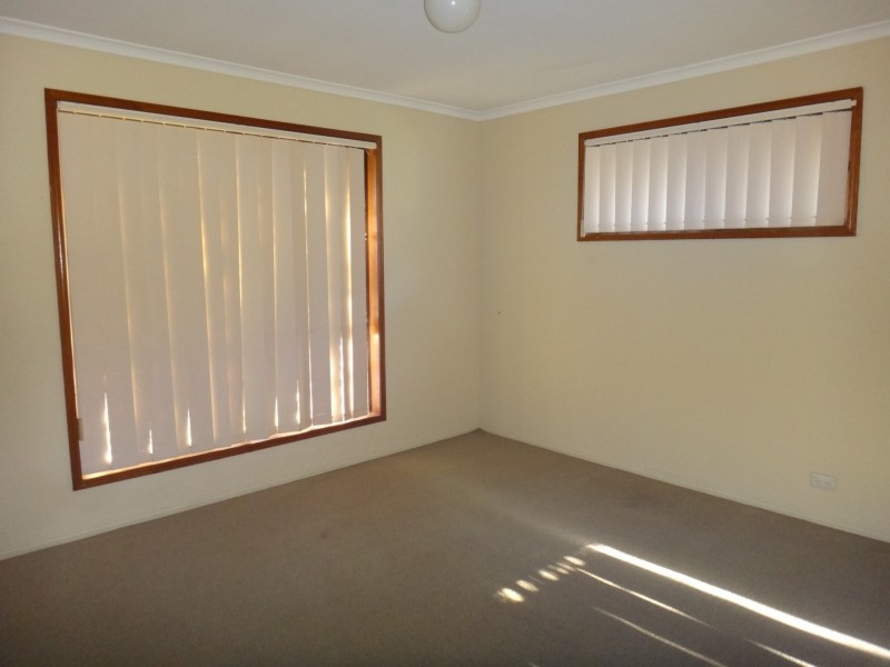 17 Lorebury Drive, Morayfield QLD 4506