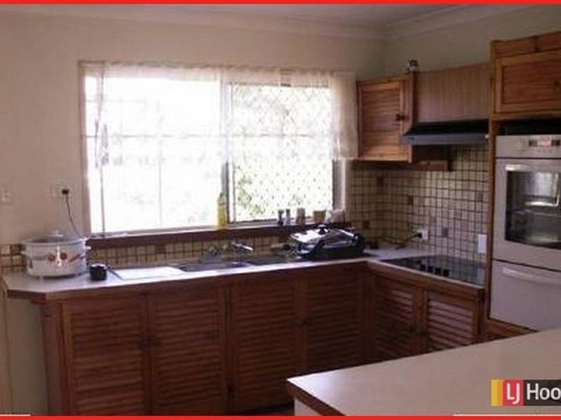 39 Valley Dr, Caboolture QLD 4510