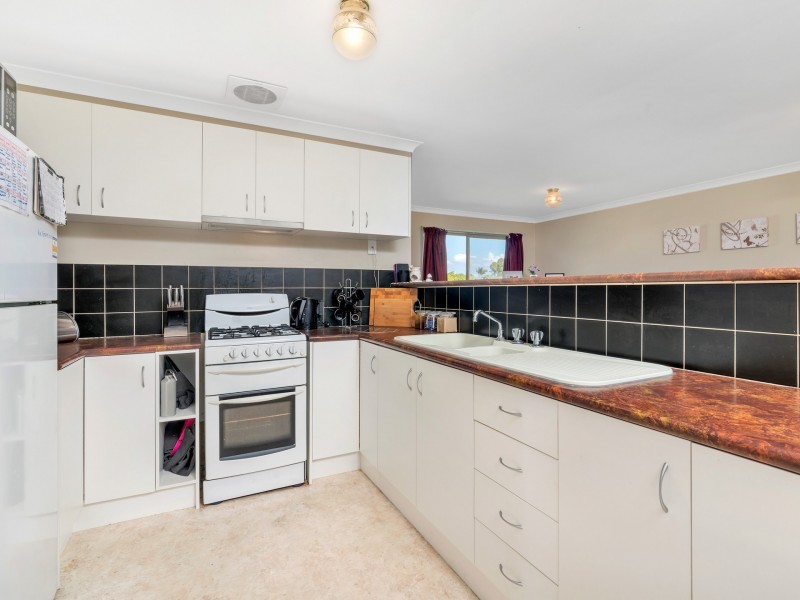 15 Summerfields Drive, Caboolture QLD 4510