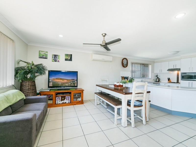 54 Sandheath Place, Ningi QLD 4511