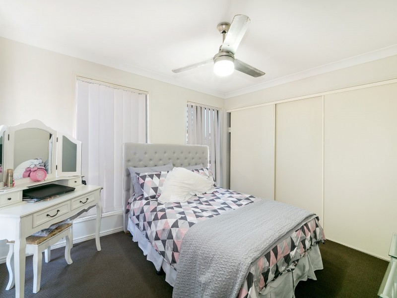 54 Sandheath Place, Ningi QLD 4511