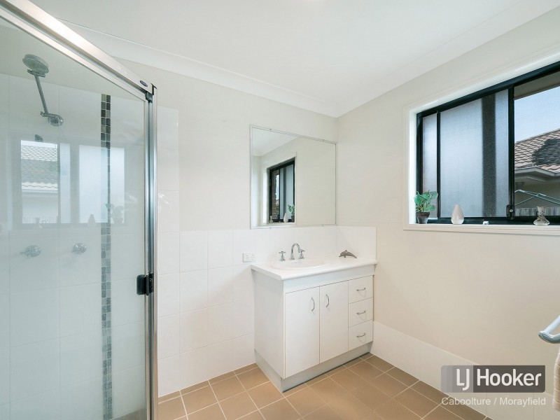 245 Bestmann Road, Sandstone Point QLD 4511