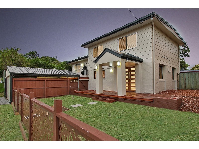 11 Glenwood Drive, Morayfield QLD 4506