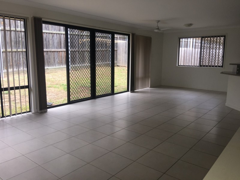 26 Hipwood Street, Morayfield QLD 4506