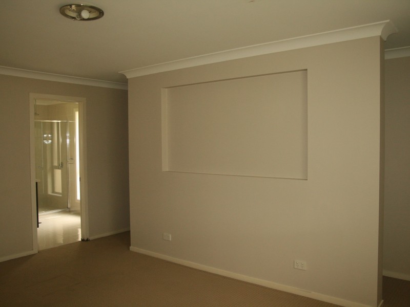 18 Dicarlo Drive, Morayfield QLD 4506