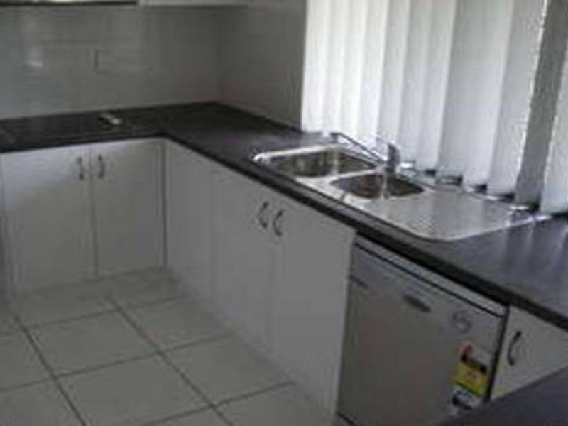 24 Grassdale Crescent, Morayfield QLD 4506