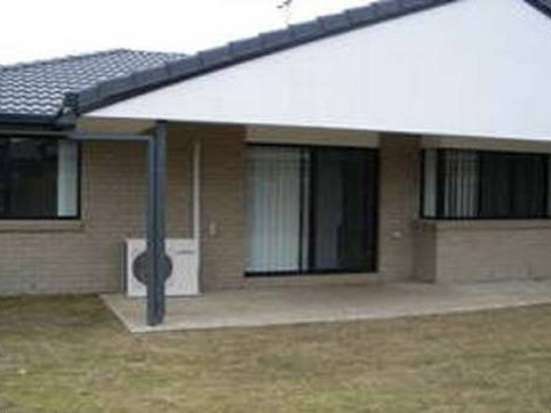 24 Grassdale Crescent, Morayfield QLD 4506