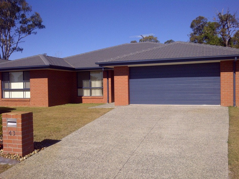 43 Peacherine Circuit, Bellmere QLD 4510
