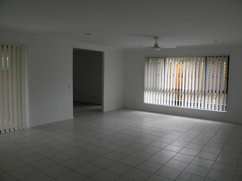 43 Peacherine Circuit, Bellmere QLD 4510