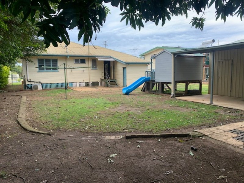 8 Ellis St, Lawnton QLD 4501