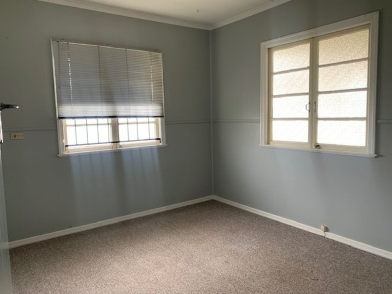 8 Ellis St, Lawnton QLD 4501