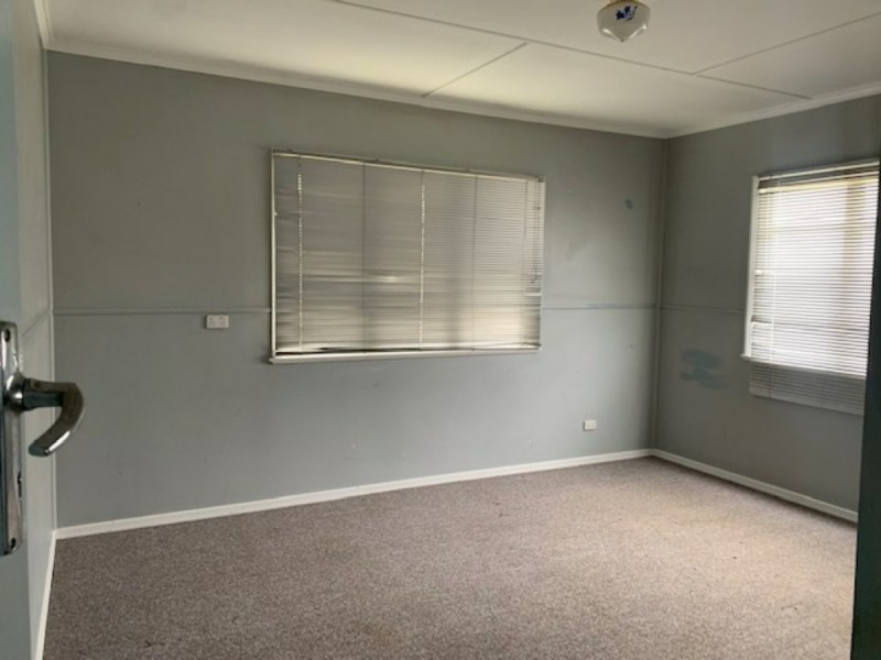 8 Ellis St, Lawnton QLD 4501