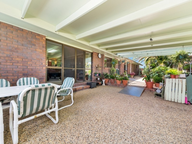 11 Fairway Ct, Caboolture QLD 4510