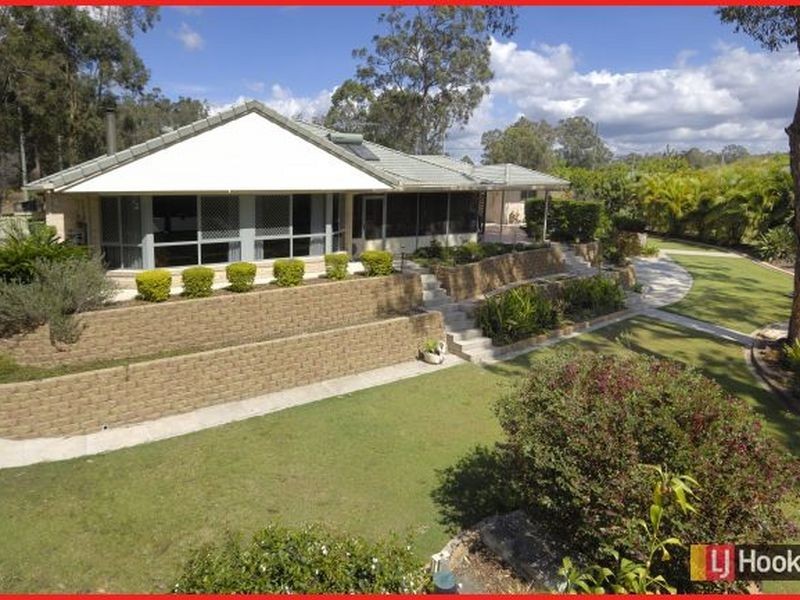 14 Levy Road, Elimbah QLD 4516